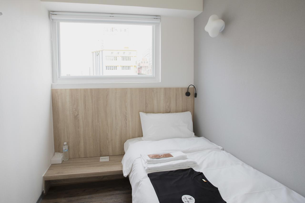 Single Inn-Kaohsiung Station Eksteriør billede